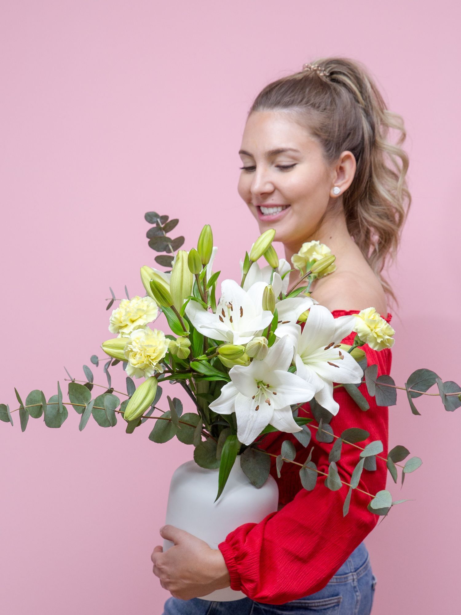 Blume, Blumen-Arrangement, Blumenstrauß, Person, Portrait