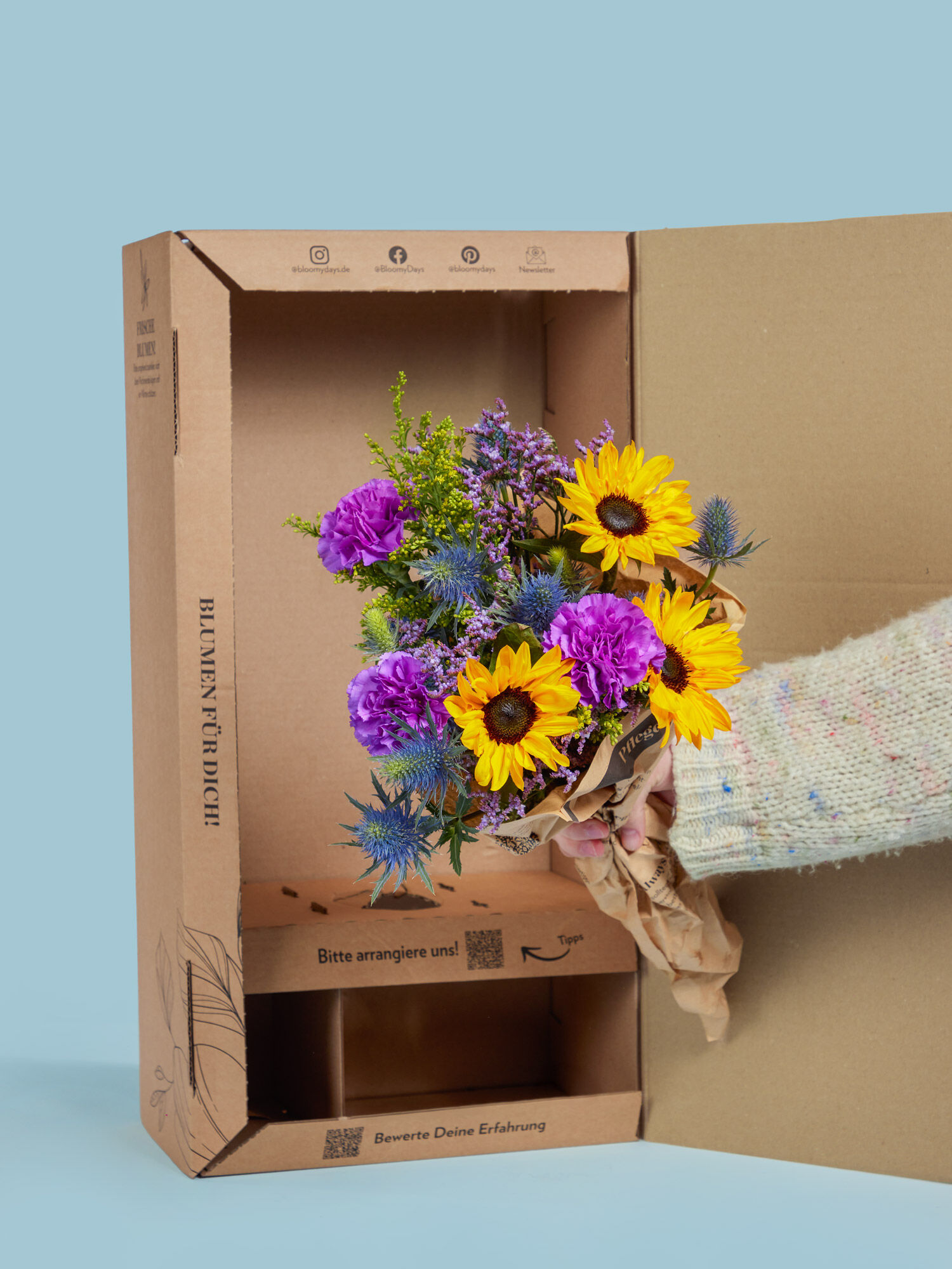 Blume, Blumen-Arrangement, Blumenstrauß, Kiste, Violett