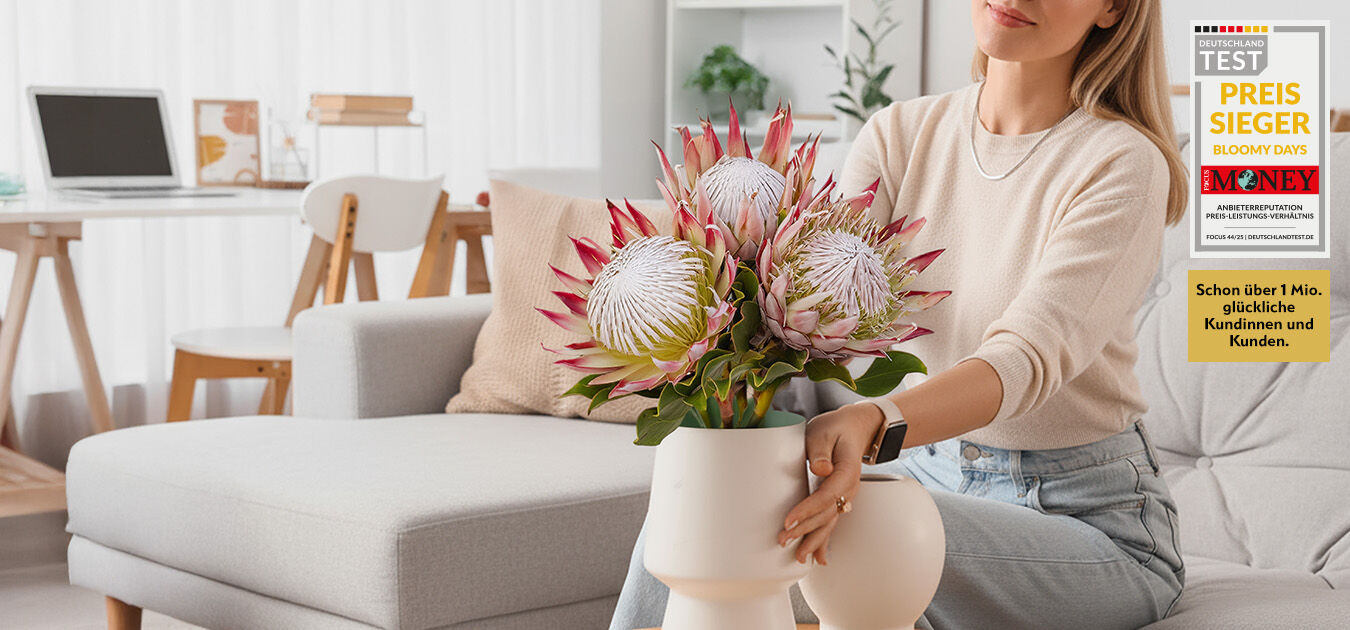 Blumen-Arrangement, Blumenstrauß, Stuhl, Mobiliar, Armbanduhr