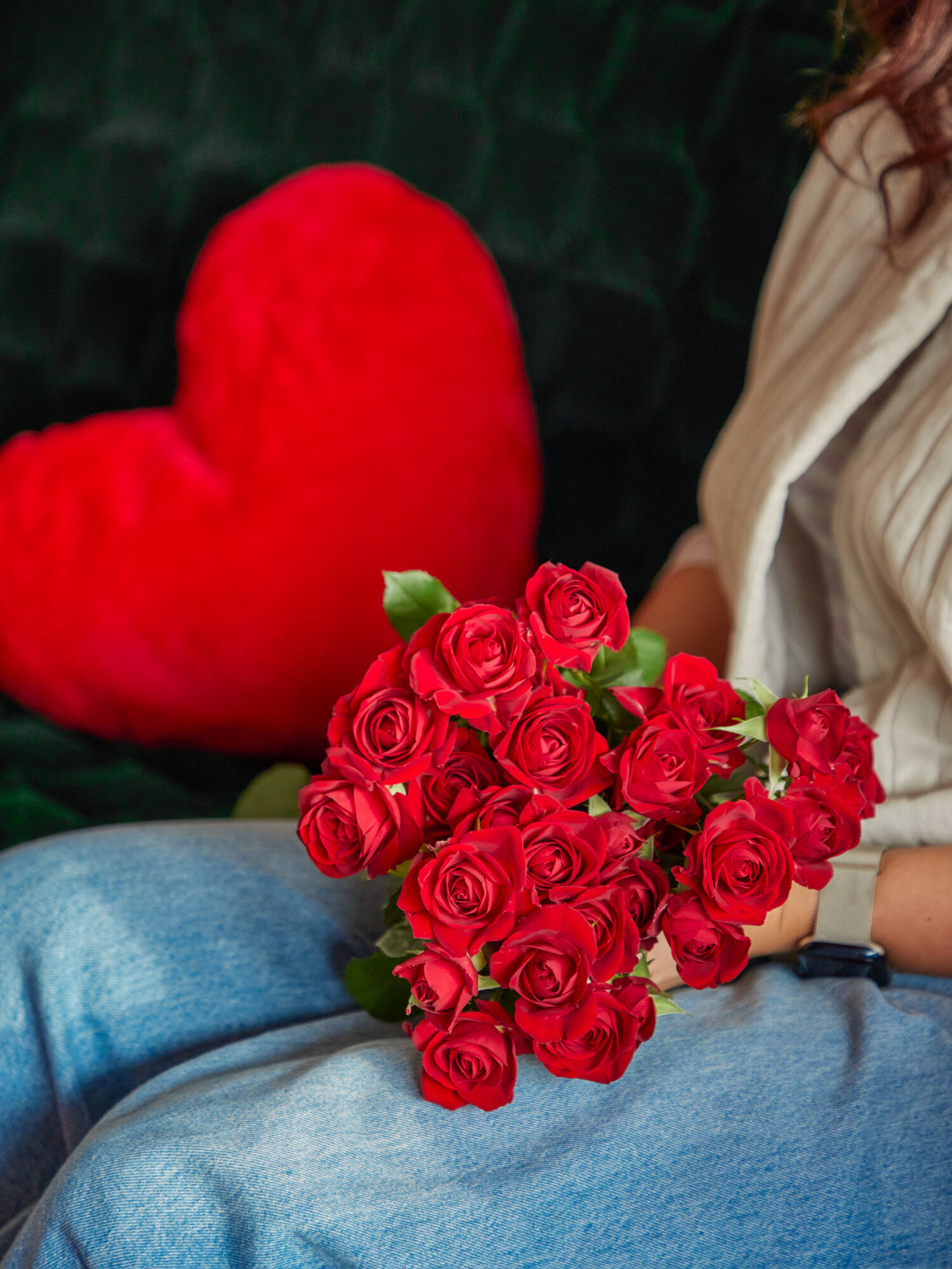 Blume, Blumen-Arrangement, Blumenstrauß, Rose, Person
