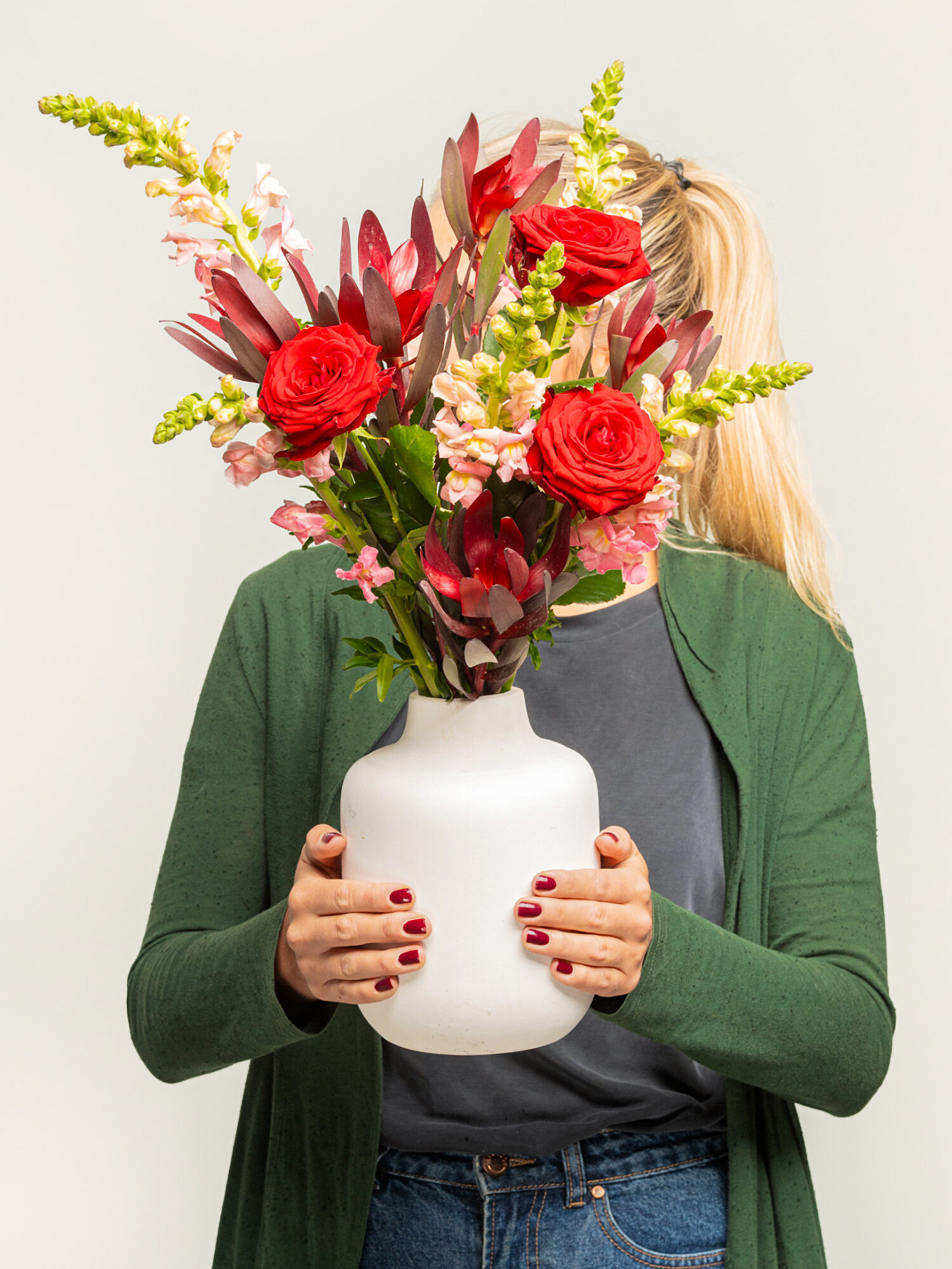 Blume, Blumen-Arrangement, Blumenstrauß, Person, Frau