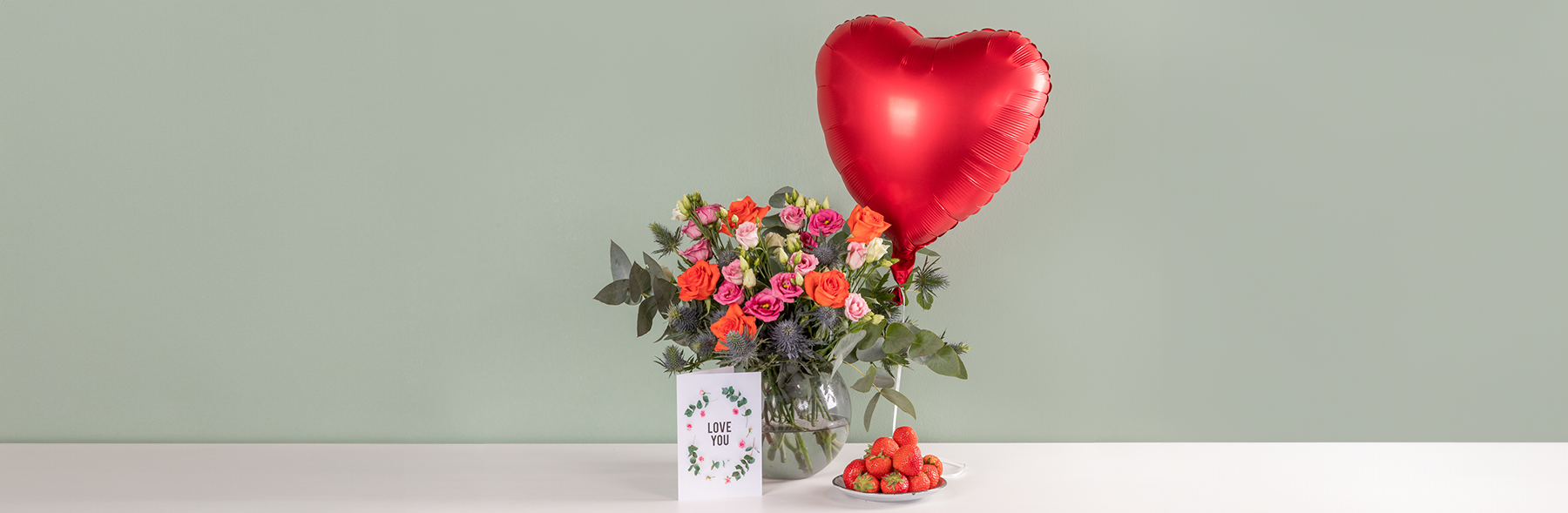 Blume, Blumen-Arrangement, Blumenstrauß, Luftballon, Rose