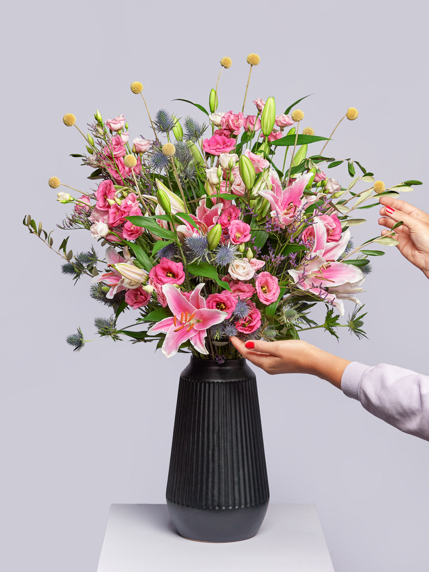 Blume, Blumen-Arrangement, Blumenstrauß, Florales Design, Person