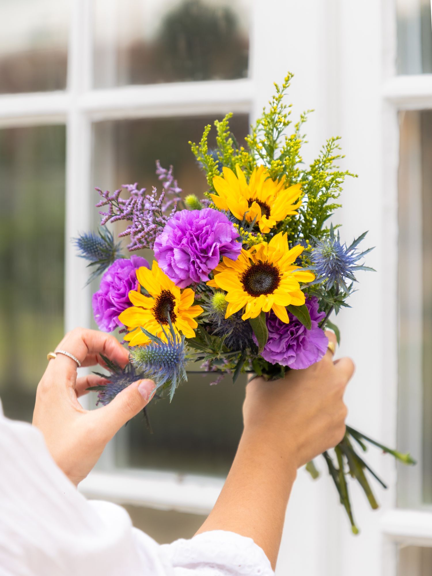 Blume, Blumen-Arrangement, Blumenstrauß, Anemone, Finger
