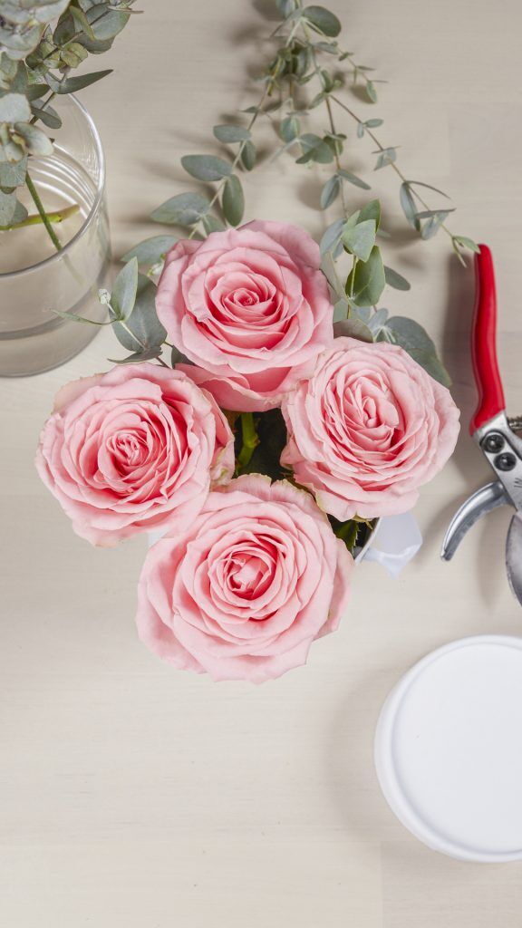 Blumen arrangieren