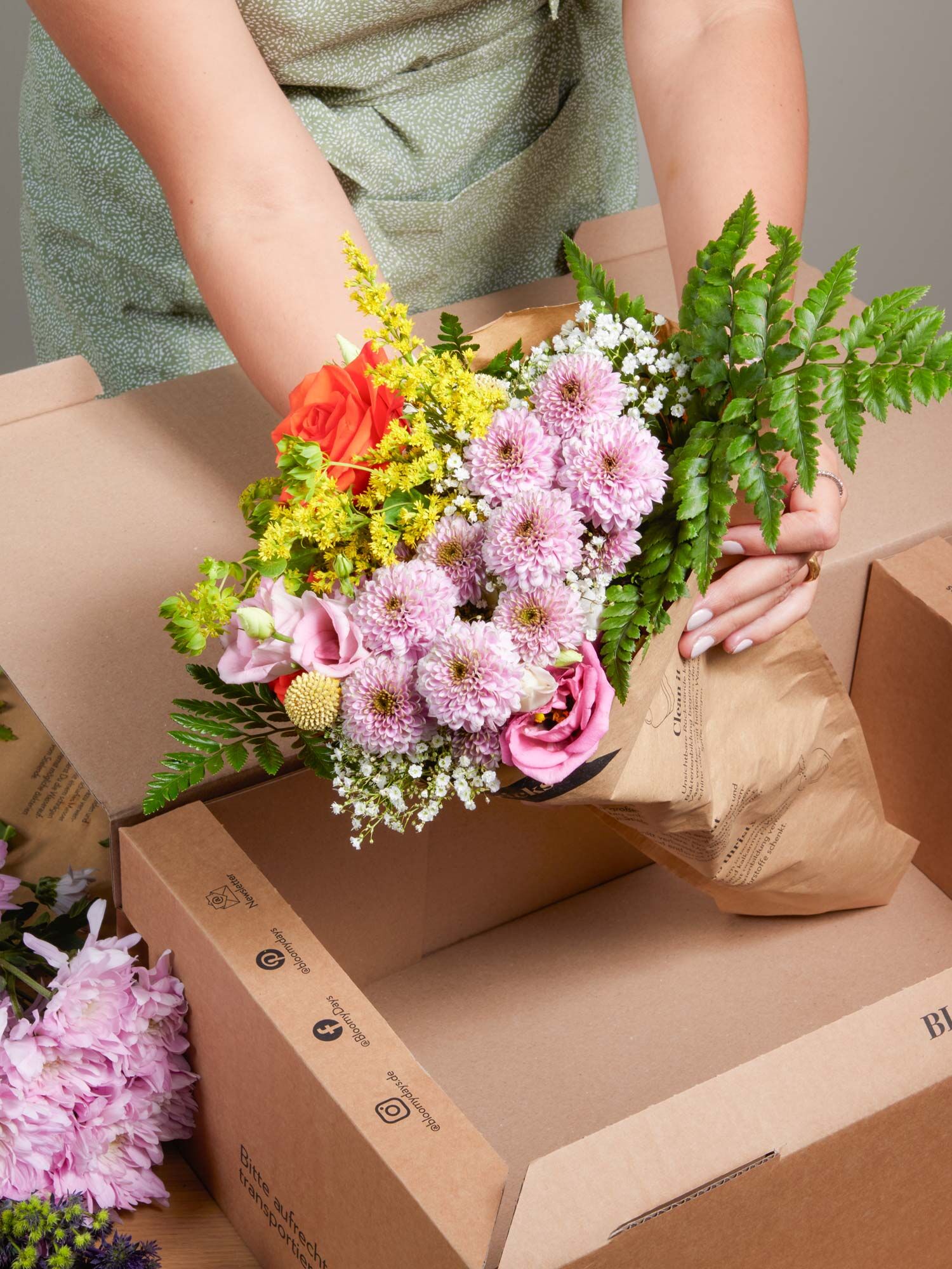 Flower Power Blume, Blumen-Arrangement, Blumenstrauß, Florales Design, Grafiken