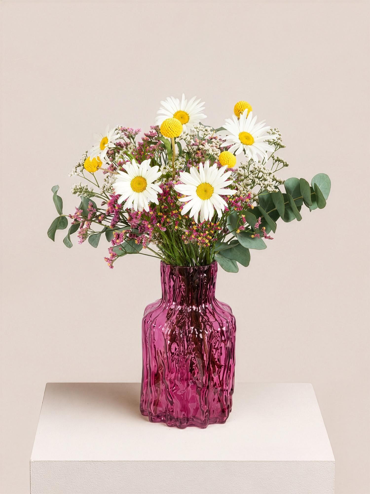 blumen, blumenstrauß, gänseblümchen, glasvase, rosa vase